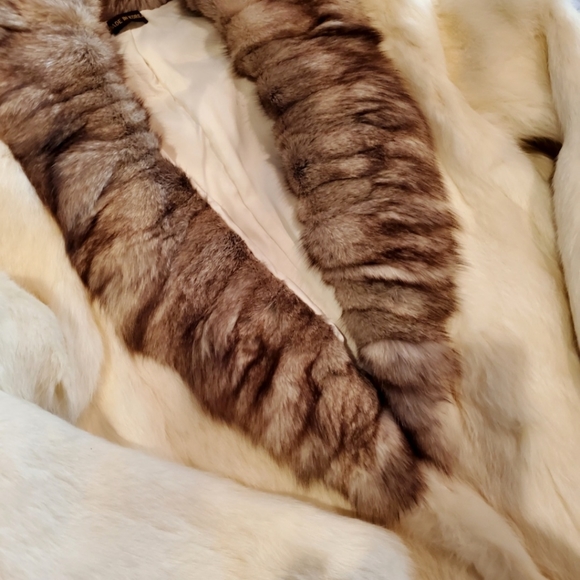 Soft, Ivory Rabbit Fur Coat w/Fox Collar - Picture 5 of 16